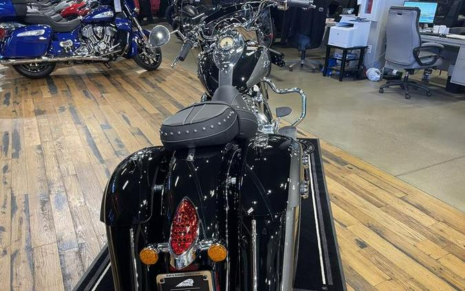 2024 Indian Motorcycle® Springfield® Black Metallic/Titanium Metallic