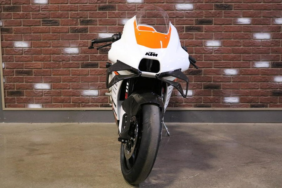 2024 KTM RC 8C