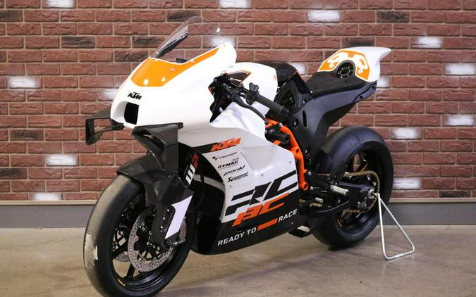 2024 KTM RC 8C