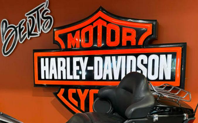 2017 Harley-Davidson® FLHTK - Ultra Limited