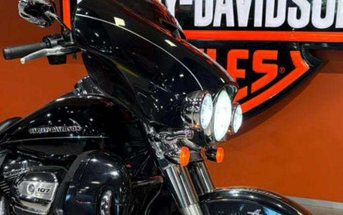 2017 Harley-Davidson® FLHTK - Ultra Limited