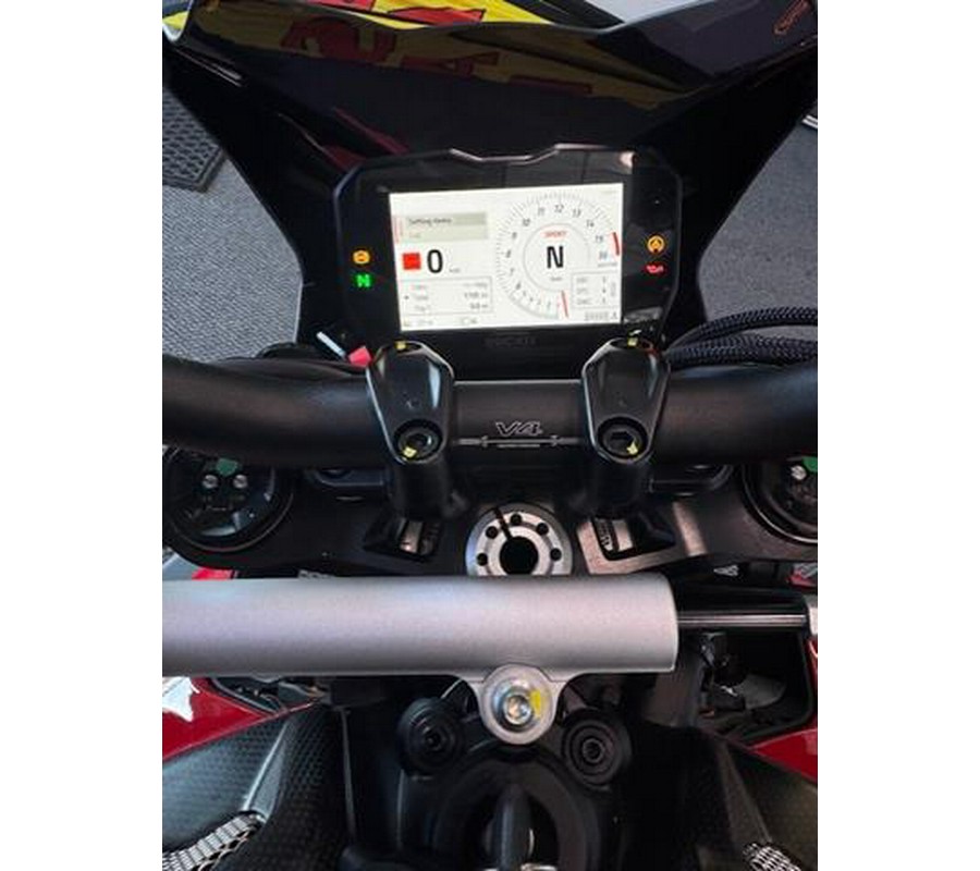 2024 Ducati Streetfighter V4