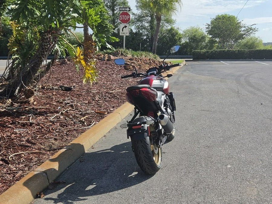 2026 Triumph Trident 800 Carnival red 800 Jet Black