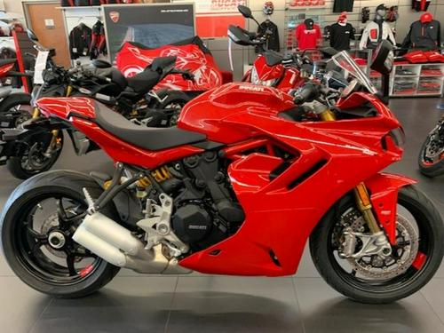 2021 Ducati SuperSport 950 S Review (13 Fast Facts For Sport-Touring)