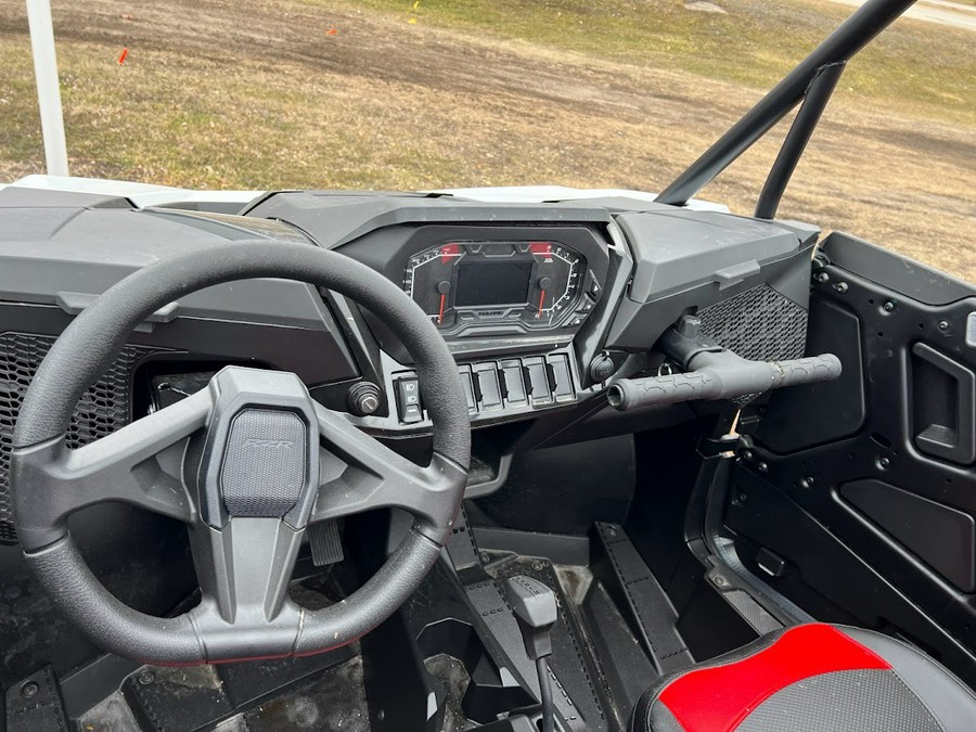 2024 Polaris Industries RZR XP 1000 SPORT