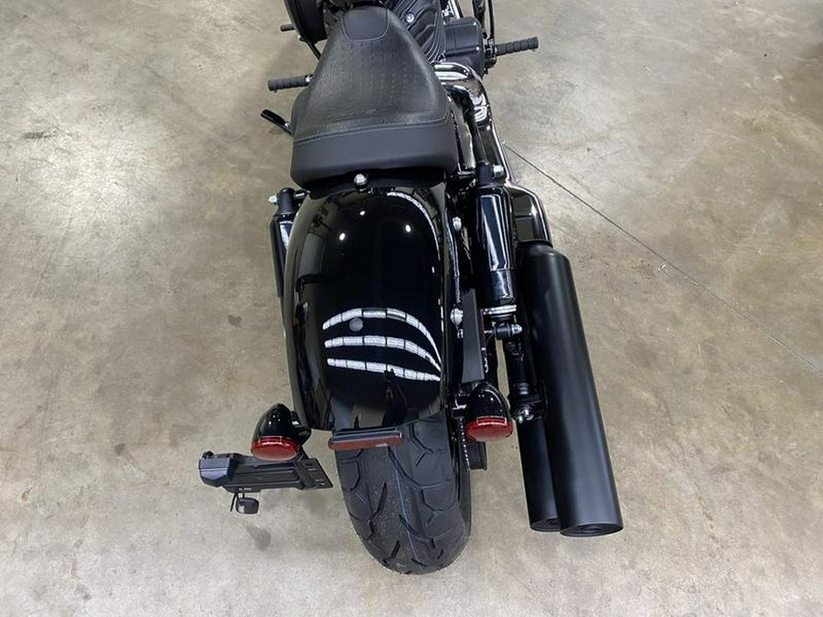 2024 Indian Motorcycle® Chief Bobber ABS Black Metallic