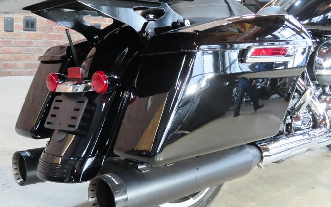 2022 Harley-Davidson® FLTRX Road Glide®