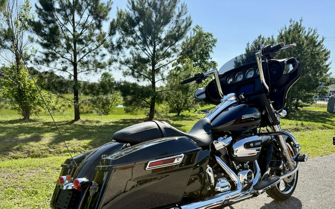 2022 Harley-Davidson Street Glide FLHX