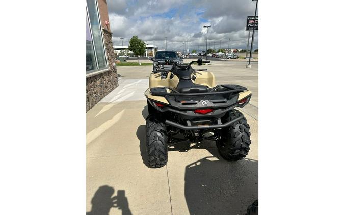 2023 Can-Am Outlander PRO XU HD7