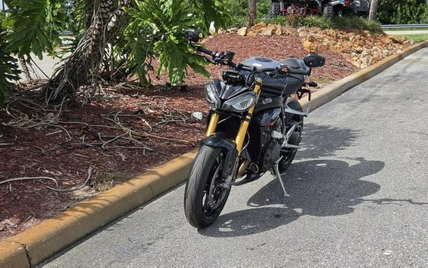 2026 Triumph Speed Triple 1200 RS Granite/Diablo Red 1200 RS