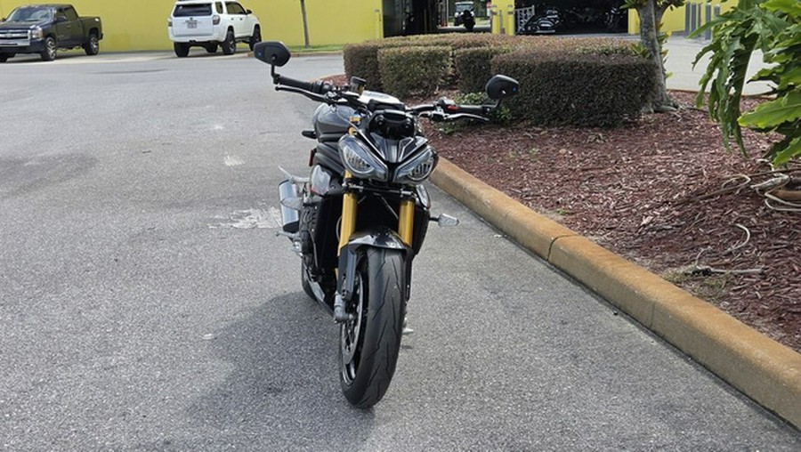 2026 Triumph Speed Triple 1200 RS Granite/Diablo Red 1200 RS