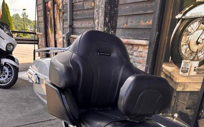 2016 Harley-Davidson CUSTOM VEHICLE OPS ROAD GLIDE ULTRA