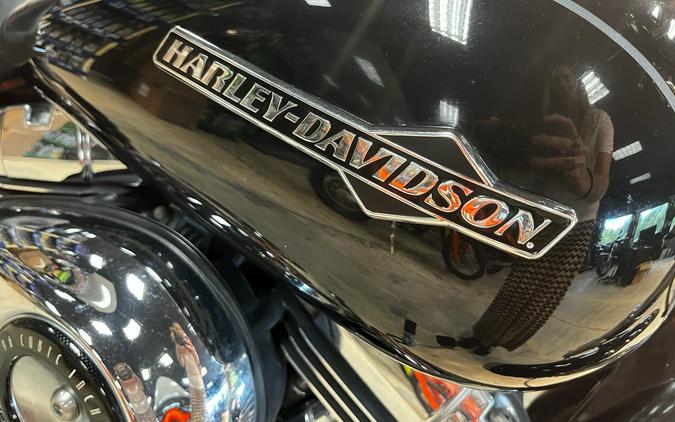 2013 Harley-Davidson Dyna® Super Glide® Custom
