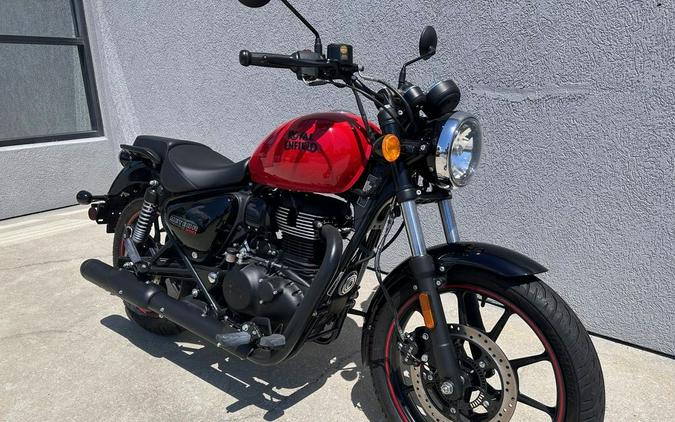 2022 Royal Enfield Meteor Fireball Red