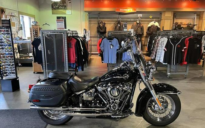 2020 Harley-Davidson® FLHC - Softail® Heritage Classic