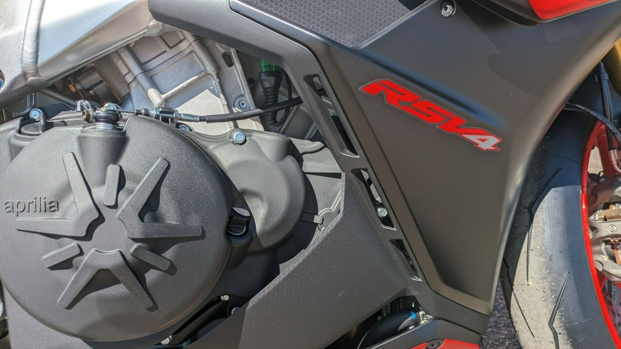 2024 Aprilia RSV4 1100