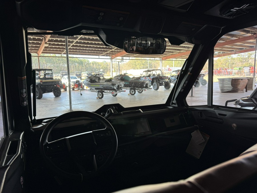 2026 Can-Am Defender MAX Lone Star CAB HD11