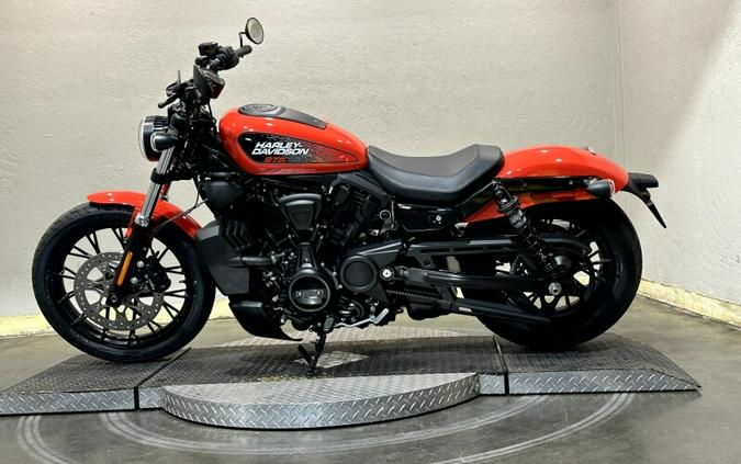 Harley-Davidson® Nightster® 2026 RH975 84697831 BLOOD ORANGE
