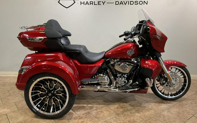 2026 Harley-Davidson® FLHLT Street Glide 3 Limited Brilliant Red