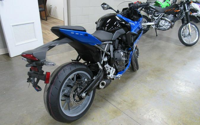 2024 Suzuki GSX800FRQM4