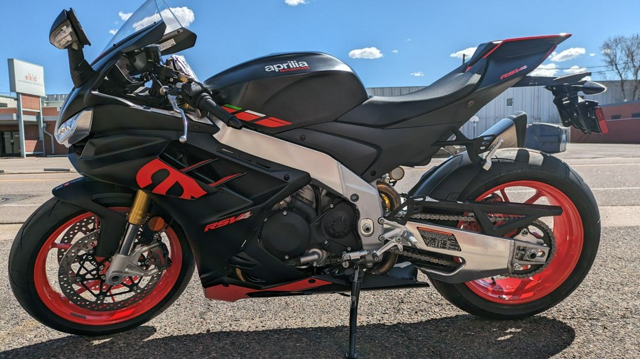 2024 Aprilia RSV4 1100