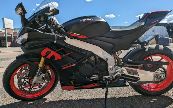 2024 Aprilia RSV4 1100