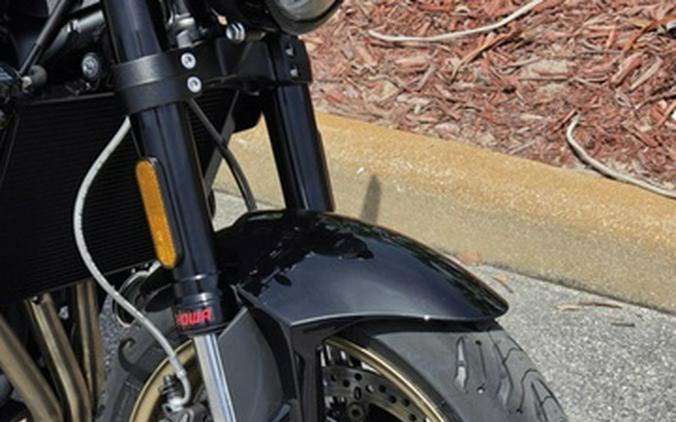 2026 Triumph Trident 800 Jet Black