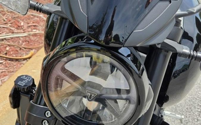 2026 Triumph Trident 800 Jet Black