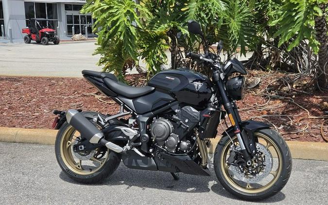 2026 Triumph Trident 800 Jet Black