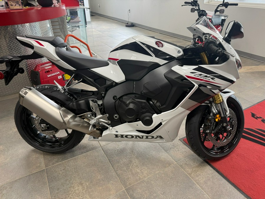 2027 Honda CBR1000RR