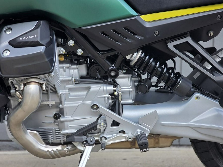 2027 Moto Guzzi Stelvio Base