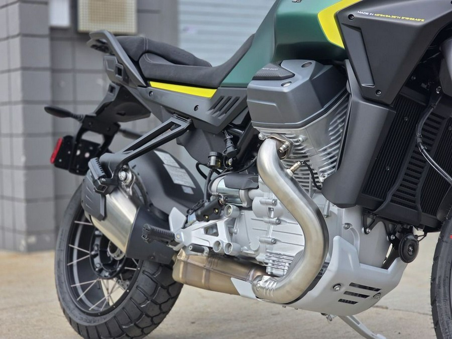 2027 Moto Guzzi Stelvio Base