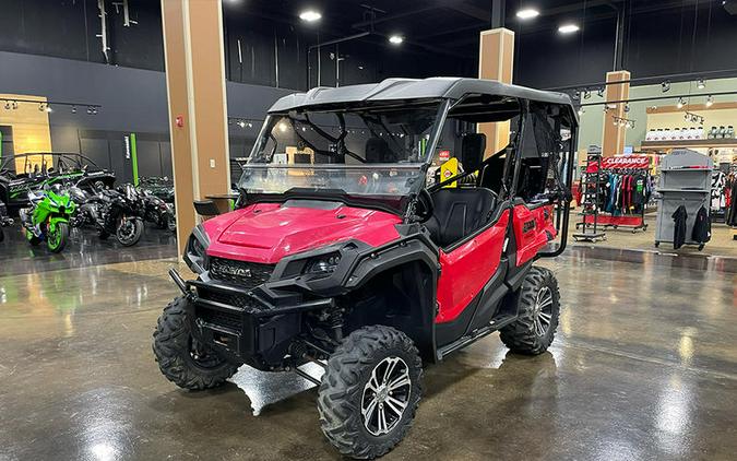 2016 Honda® Pioneer 1000-5 Deluxe