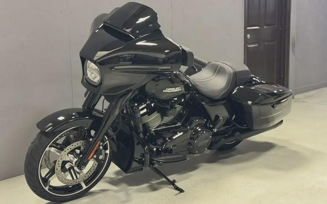 FLHX 2025 Street Glide®