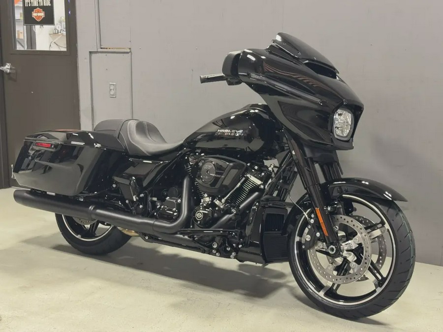 FLHX 2025 Street Glide®