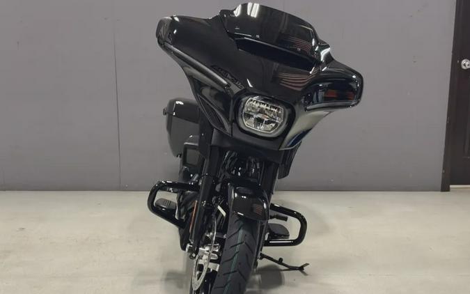 FLHX 2025 Street Glide®