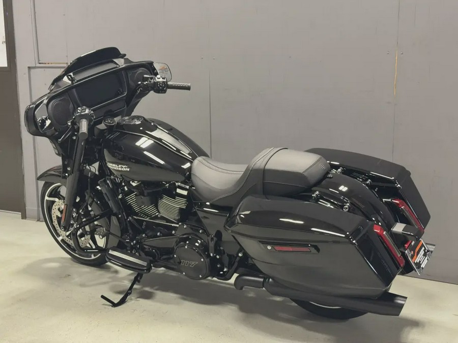 FLHX 2025 Street Glide®
