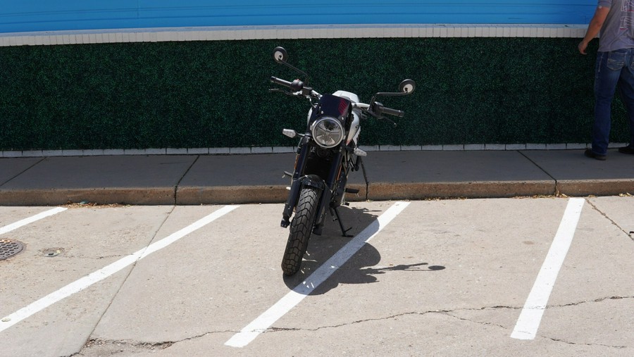2027 TRACKER 400