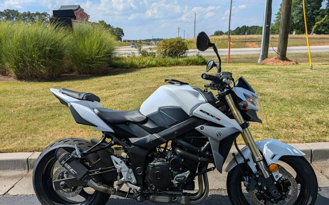 2016 Suzuki GSX-S750L6 White