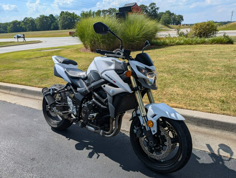 2016 Suzuki GSX-S750L6 White