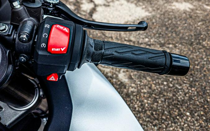 2025 Suzuki GSX-R1000