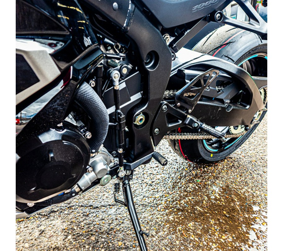 2025 Suzuki GSX-R1000