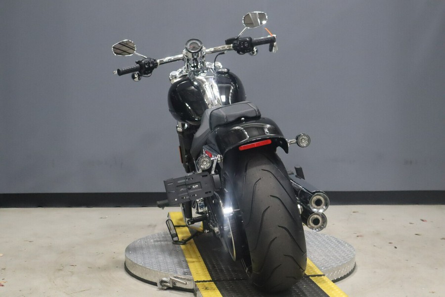 2025 Harley-Davidson Breakout