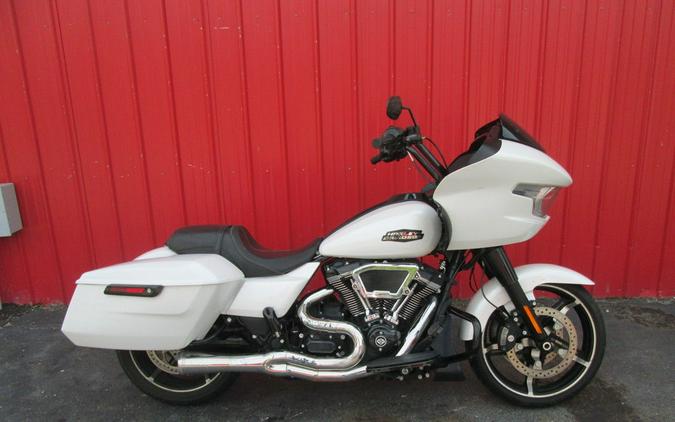 2024 Harley-Davidson® FLTRX - Road Glide®