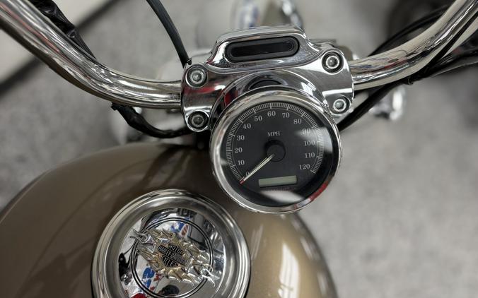 2004 Harley-Davidson® Sportster® 1200 Custom XL1200C - UO7444