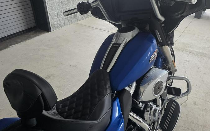 2024 Harley-Davidson® Street Glide® Blue Burst