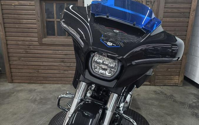 2026 Harley-Davidson® Street Glide® MIDNIGHT EMBER