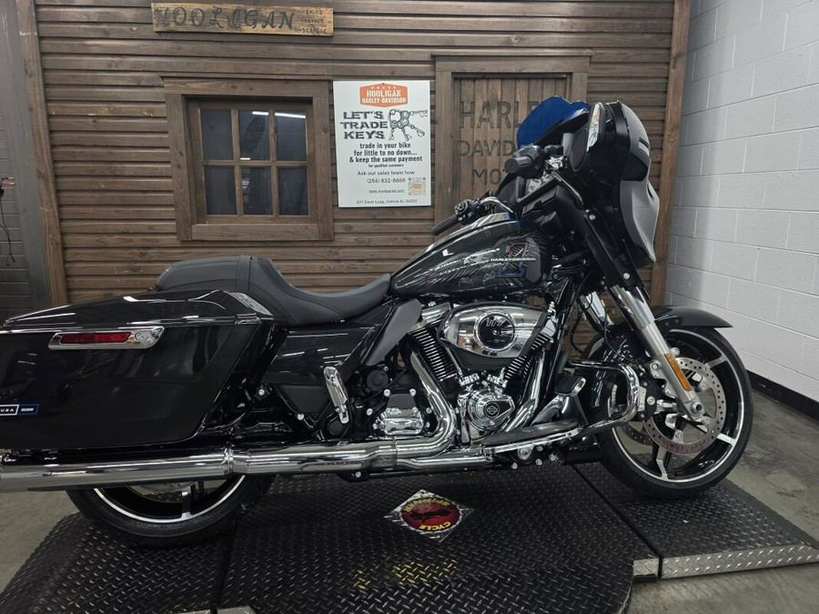 2026 Harley-Davidson® Street Glide® MIDNIGHT EMBER
