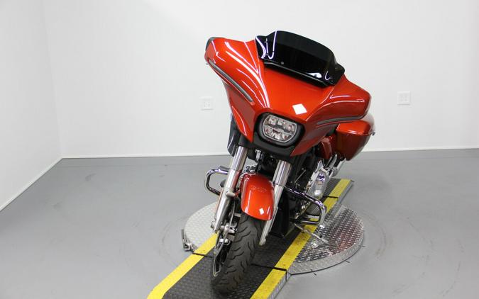 2024 Harley-Davidson® Street Glide® Whiskey Fire