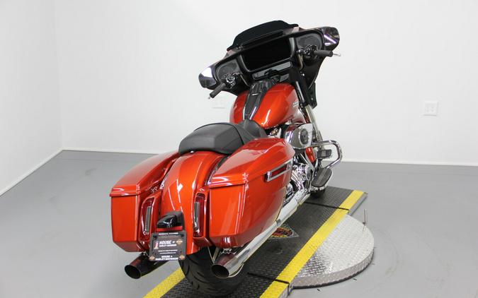 2024 Harley-Davidson® Street Glide® Whiskey Fire